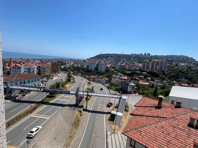 RE/MAX MEYDAN'DAN TANJANTA ÇOK YAKIN KAPANMAZ DENİZ MANZARALI 2+1