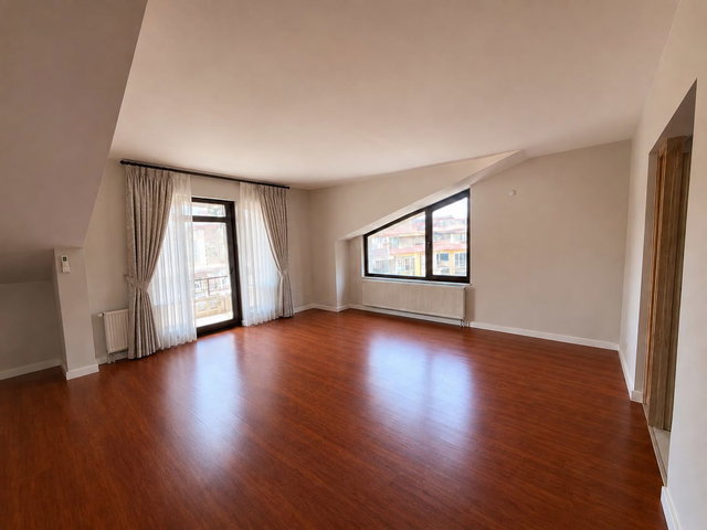AKYAZI EYLÜL KENT SİTESİ'NDE SAHİLE YAKIN, OTURUMA HAZIR 3+1 SATILIK DAİRE