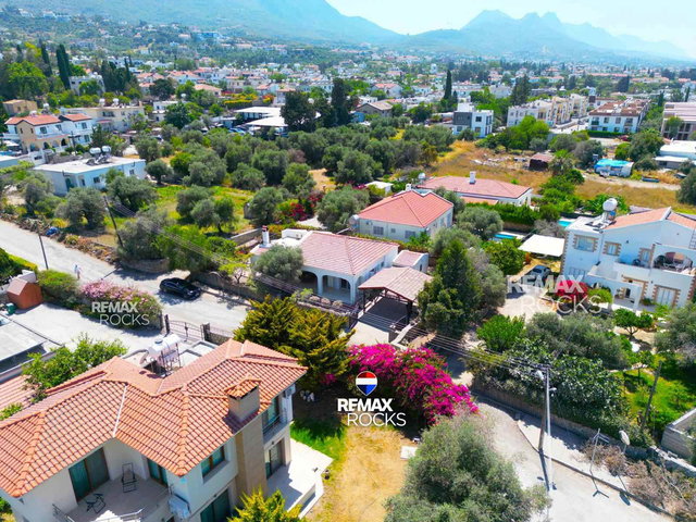GİRNE MERKEZ AŞAĞI GİRNE’DE 3+1 MÜSTAKİL EV | 120 M² | TAPULU | BOŞ