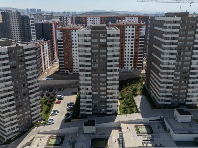 CUMHURİYET MAH. KAŞMİR YONCA SİTESİ’NDE SATILIK 5+1 DAİRE