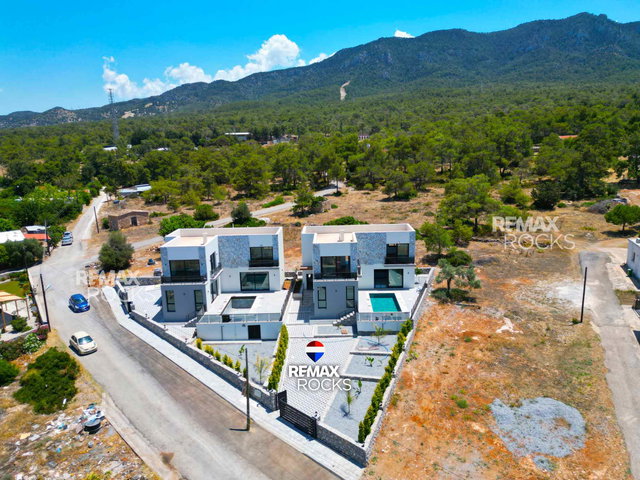 ANAHTAR TESLIM LÜKS YAŞAM | ÖZEL HAVUZLU 3+1 VILLA