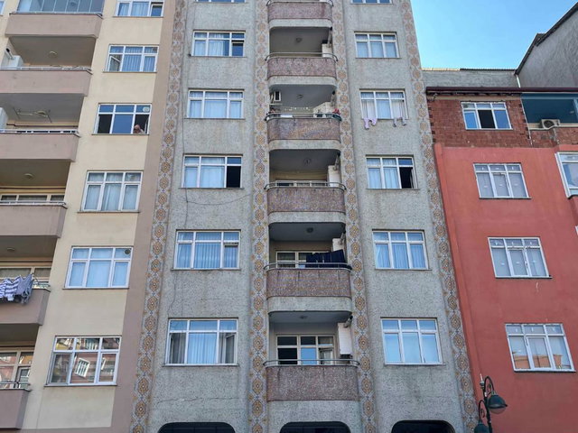 RE/MAX ORİON'DAN EKREM ORHON'DA SAHİL CAMİ YANI KİRALIK DAİRE
