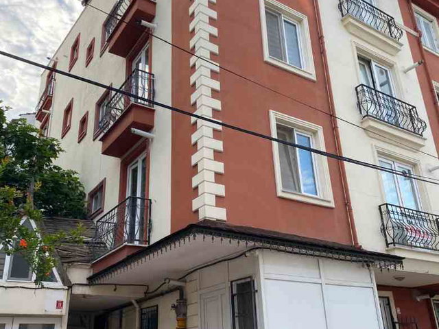 REMAX MİD'DEN NEF YANINDA EŞYALI SATILIK 1+1 DAİRE