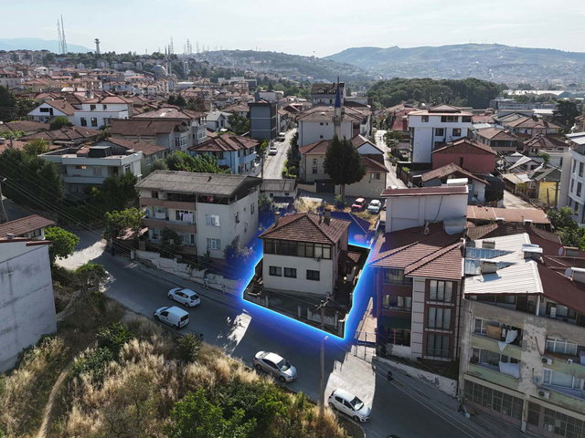 REMAX MAVİ EROL ÇEKCANDAN GÜLLÜK MAH. SATILIK 4+1 MÜSTAKİL EV