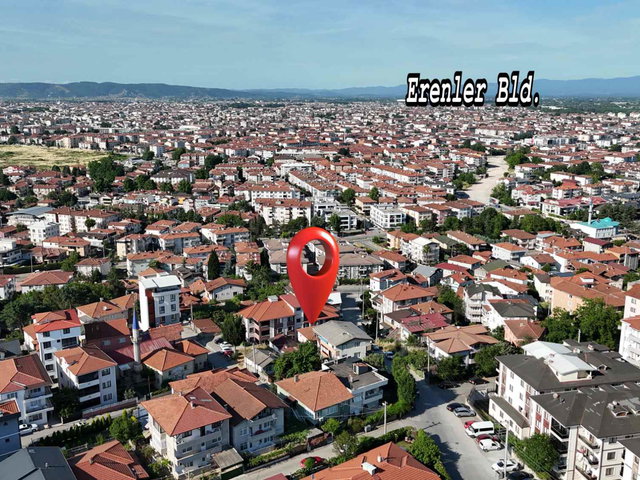 REMAX MAVİ EROL ÇEKCANDAN GÜLLÜK MAH. SATILIK 4+1 MÜSTAKİL EV
