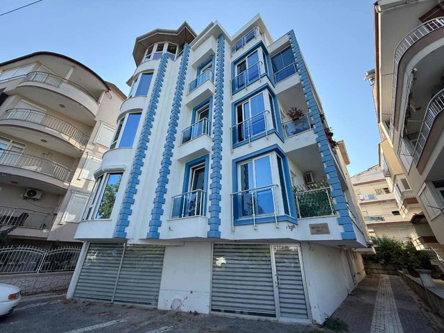 ÇAĞLAYAN'DA SATILIK GENİŞ 3+1 DAİRE
