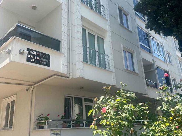 LÜLEBURGAZ ATATÜRK MAHALLESİNDE RE/MAX EKİNOX'TAN SATILIK 2+1 DAİRE
