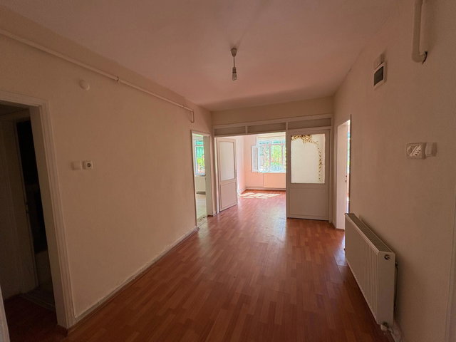 REMAX MAHAL'DEN MİMARSİNANDA 100M2 BAHÇELİ 2+1 DAİRE