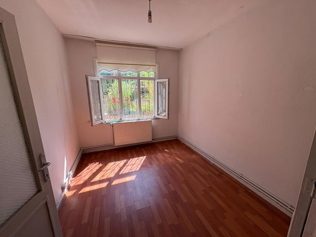 REMAX MAHAL'DEN MİMARSİNANDA 100M2 BAHÇELİ 2+1 DAİRE