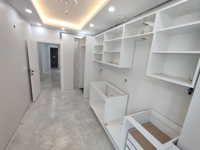 NUSRATIYE,DE SU DEPOSU DIBI EBEVEYN BANYOLU TAKASA AÇIK SIFIR 2+1 | ASANSÖRLÜ MERKEZİ KONUM