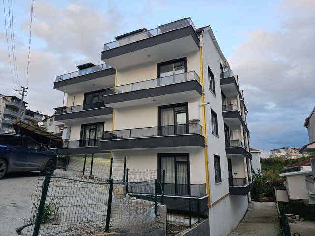 İZMİT TÜYSİZLER MAHALLESİ NDE SATILIK ALT DUBLEKS DAİRE