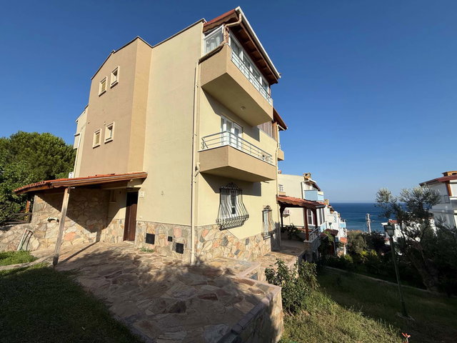 KÜÇÜKKUYU AKASYA SAHIL SITESI DENIZ MANZARALI EŞYALI VILLA