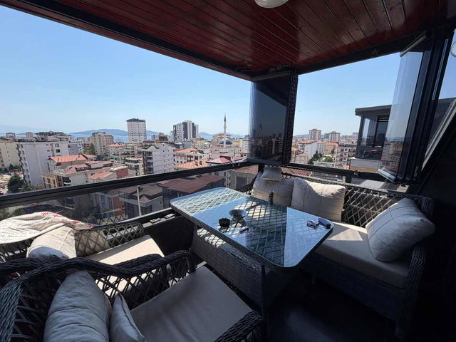 BURCU AYDENİZ'DEN ÖZALP PARK SİTESİ'NDE KİRALIK 4+1 DAİRE