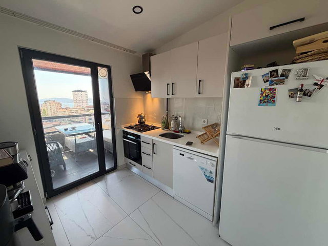 BURCU AYDENİZ'DEN ÖZALP PARK SİTESİ'NDE KİRALIK 4+1 DAİRE