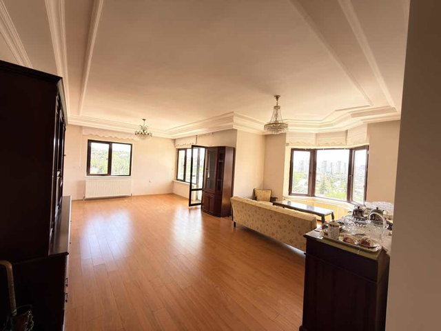 ANKUVA PARK EVLERİ’NDE MUHTEŞEM MANZARALI 4+1 SATILIK DAİRE