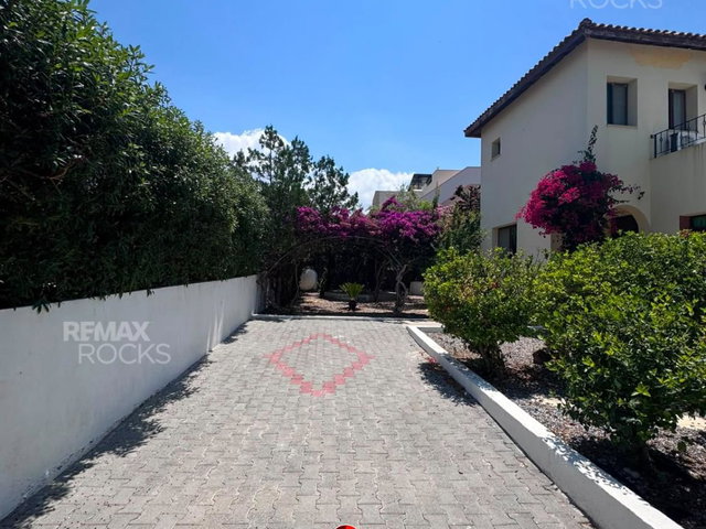GİRNE ESENTEPE’DE EŞYALI 4+1 MÜSTAKİL VİLLA 165 M²  700M² ARAZİ İÇİNDE