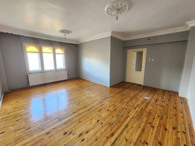 REMAX İLKE'DEN KÖŞK MAHALLESİ'NDE 3+1 KİRALIK DAİRE