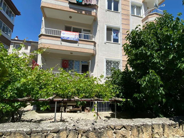 *FIRSAT KİRALIK ALİ İHSAN PAŞA MAHALLESİ BAYINDIR DURAĞI ARKASI 3+1 ARA KAT DAİRE*