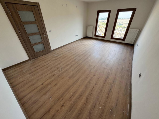 REMAX YAZ DAN DİNKÇİLER TOKİDE SATILIK DAİRE