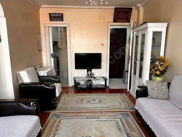 REMAX ŞEHIR'DEN FATIH KOCAMUSTAFAPAŞA 'DA SATILIK 2 + 1 DAIRE