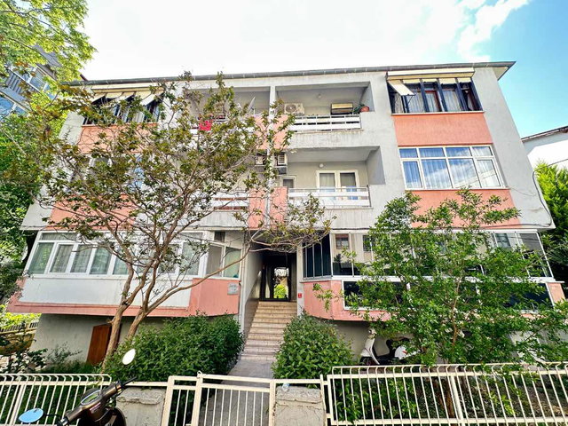 REMAX MİD’DEN MERKEZİ KONUMDA, GENİŞ VE MASRAFSIZ SATILIK 3+1 DAİRE