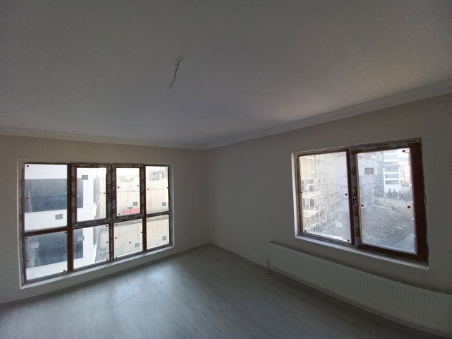 FAHRİ KORUTÜRKTE PARK VALLEY TOWERSDA SATILIK 3+1 DAİRE