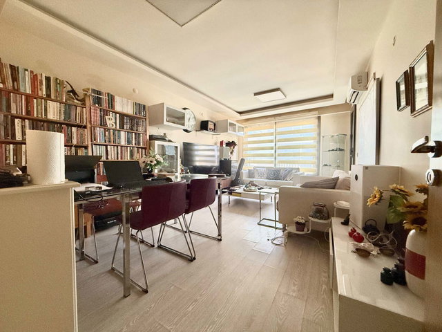 REMAX GALAKSİ / BOZYAKA GÜLYAKA MAHALLESİ FERAH 3+1 DAIRE