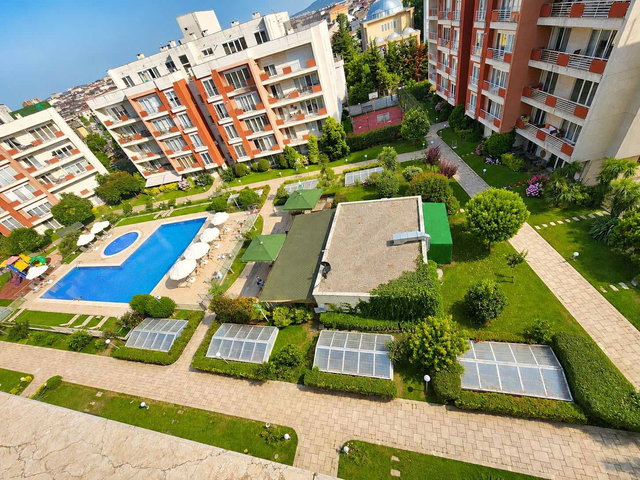 SULTANLAR KARAT SİTESİ'NDE VİLLA KONFORUNDA SATILIK TRİBLEKS DAİRE