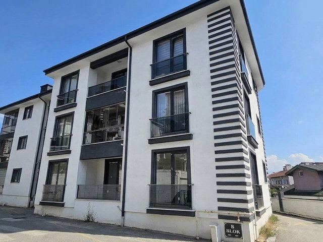 REMAX MAVİ SERDİVAN İSTİKLAL MAH.3.KAT,SATILIK, 140 M2, 3+1DAİRE