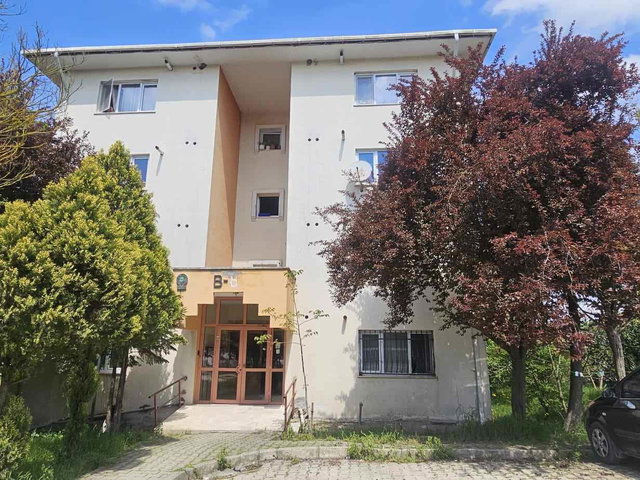 REMAX MAVİ KORUCUK HASTANE YAKINI EŞYALI SATILIK 1+1 DAİRE