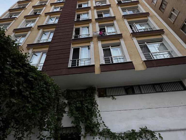 İSTASYON CADDESİNDE SATILIK YENİ 2+1 DAİRE