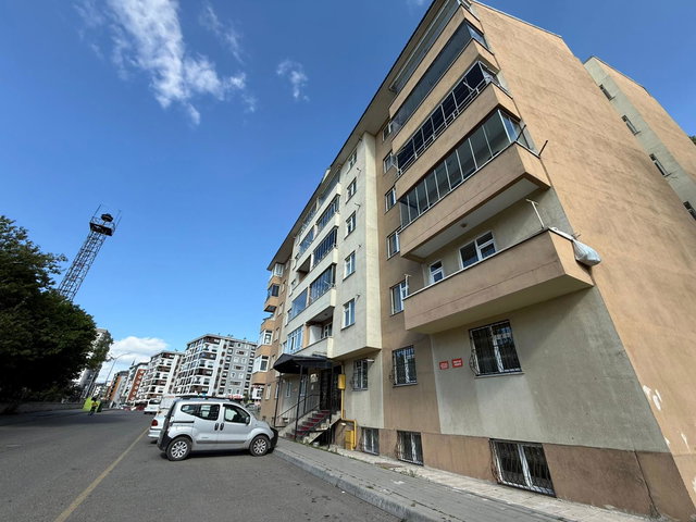 REMAX ARTIS'DEN KOMBINA'DA SATILIK 3+1 DAIRE