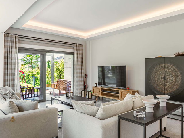 BODRUM AKYARLAR’DA SATILIK EŞYALI 4+1 LÜKS VİLLA DENİZE SIFIR SİTEDE