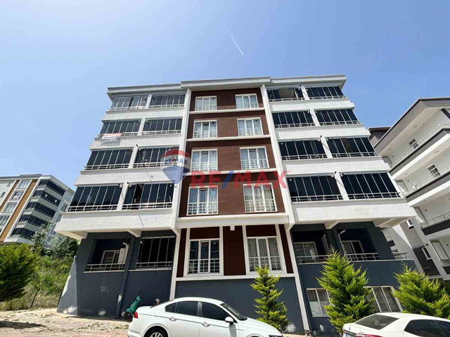 REMAX TEKİN TEAM'DEN KÖRFEZ'DE SATILIK 1+1 DAIRE