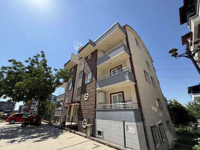 BAŞİSKELE YEŞİLYURT MAHALLESİ SATILIK 3+1 DAİRE