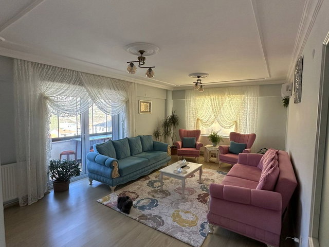 SERDIVAN BEŞKÖPRÜDE 5+2 DAIRE