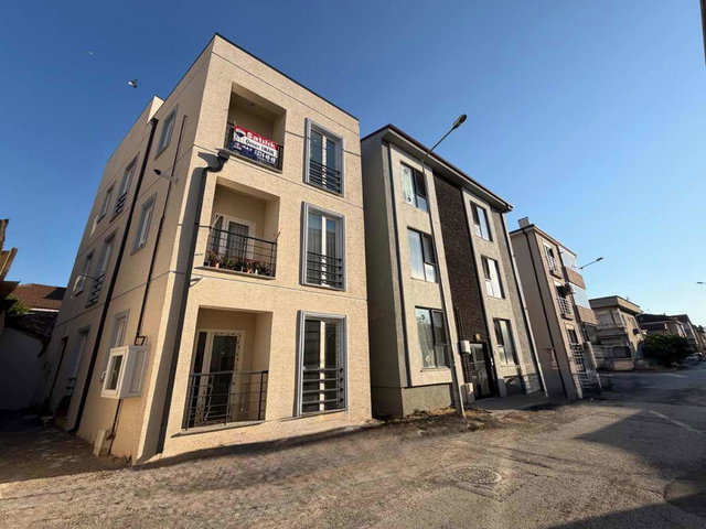 ÖMER İNAN REMAX HÜR DONATIMDA 2+1 SATILIK SIFIR TERASLI DAİRE