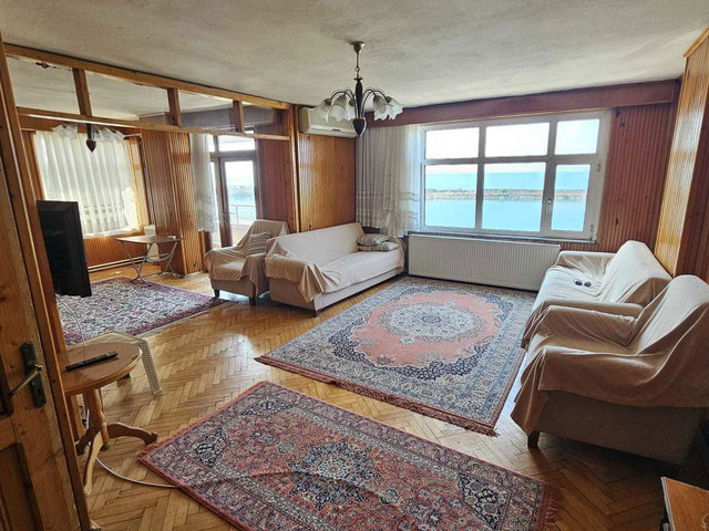 EŞYALI DENİZ MANZARALI  ŞEHİR MERKEZİNDE KİRALIK DAİRE