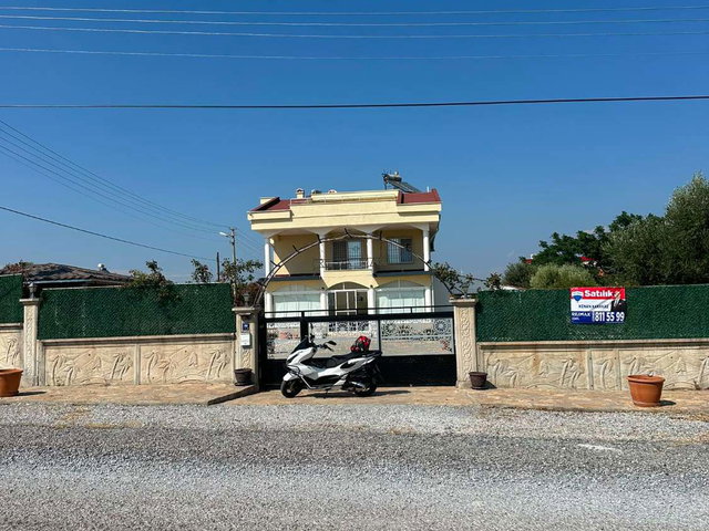 RE/MAX COOL'DAN SATILIK LÜKS VILLA