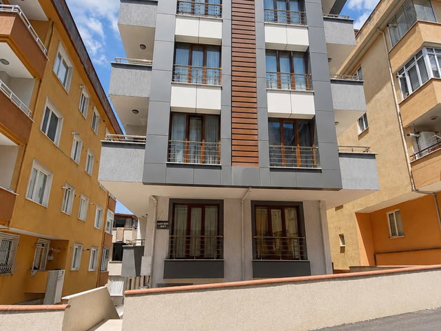 MALTEPE FINDIKLI'DA SATILIK 2+1 DAİRE