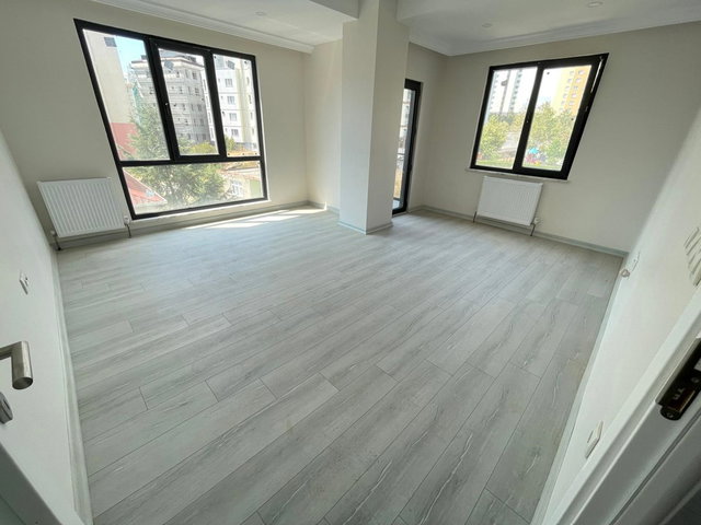 *RE/MAX*EKREM KOSTAK*OTURUMA HAZIR 2+1 | İSKANLI | E.BANYO