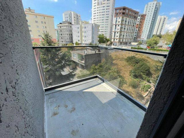 *RE/MAX*EKREM KOSTAK*OTURUMA HAZIR 2+1 | İSKANLI | E.BANYO