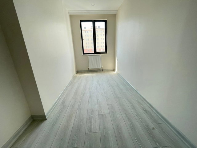 *RE/MAX*EKREM KOSTAK*OTURUMA HAZIR 2+1 | İSKANLI | E.BANYO