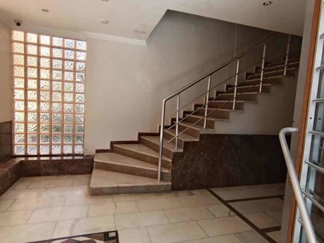 MALTEPE YALI MAHALLESİ'NDE DENİZ MANZARALI 6+2 TERAS DUBLEKS