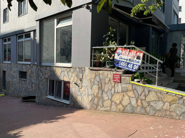 *RE/MAX*EKREM KOSTAK*MEHMET AKIF MH. AYDINLIK GIRIŞ ALTI 1+1