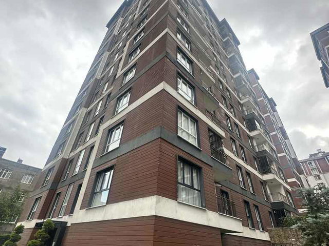 BAĞCILAR VENARA SİTESİNDE EŞYALI 3+1