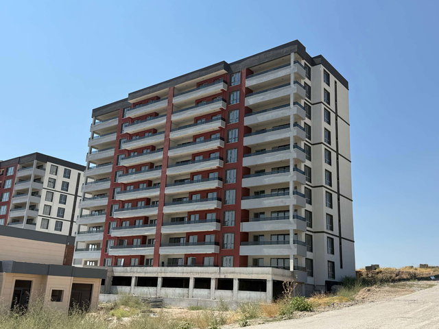 PARLAMENTERLER GOLF LIFE ÖNÜ AÇIK SATILIK BOŞ SIFIR 3+1 DAİRE