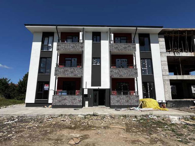 ADAPAZARI YAĞCILAR MAH. 2+1 YÜKSEK GİRİŞ 75 M2 DAİRE
