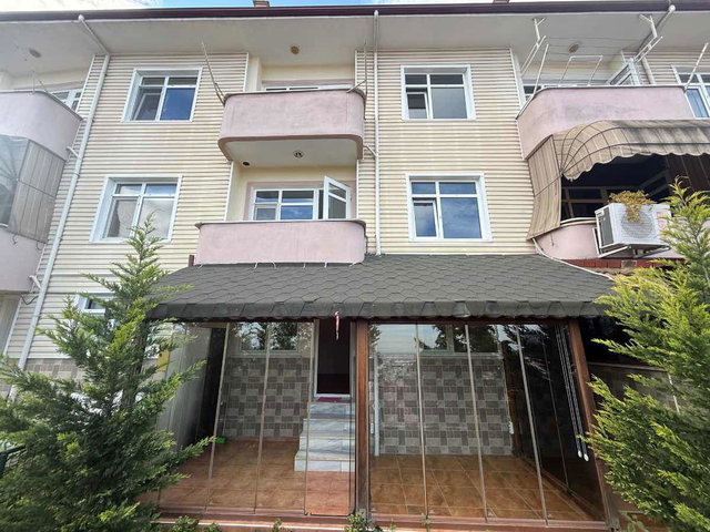 REMAX DESIGN KREDİYE UYGUN SERDİVAN İSTİKLAL'DE SATILIK VİLLA