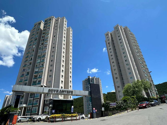 SEYRANTEPE SİTESİNDE KİRALIK BOŞ 3+1 DENİZ MANZARALI DAİRE